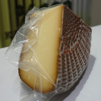 İsli Çerkez Peyniri 500 Gr İsli Çerkez Peyniri 500 Gr